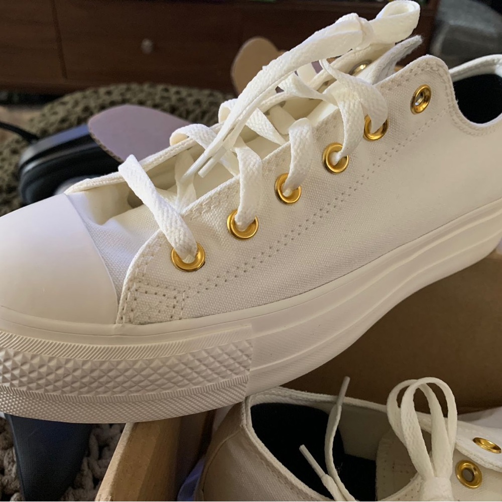 Brand new Chuck Taylor All Star Lift Platform Canvas